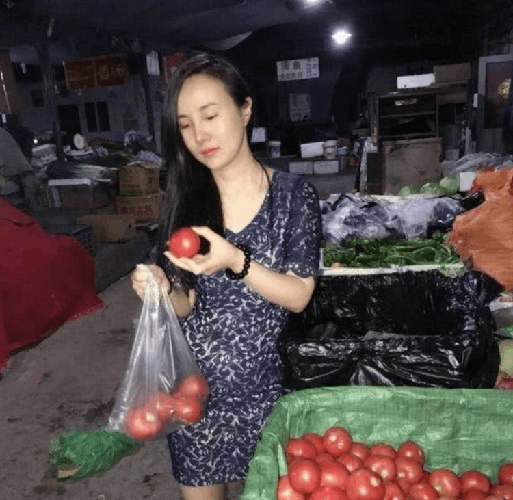 干露露近况（35岁干露露罕露面）