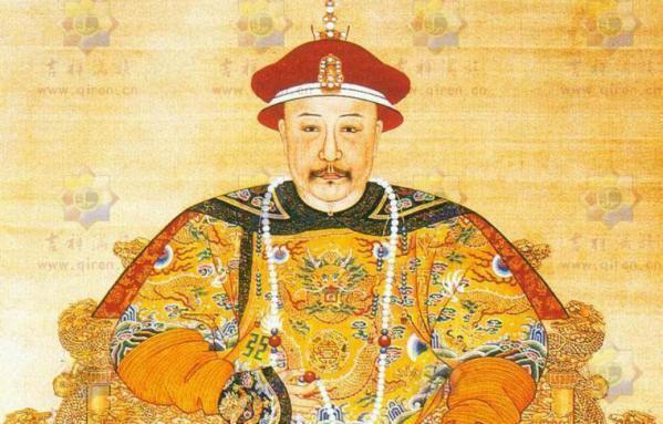 立刻赐死和珅和珅的官比纪晓岚大（乾隆帝最后杀死和珅而不杀纪晓岚的关键原因）