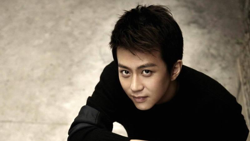 呵斥与喝斥哪个对(呵斥和训斥有什么区别)