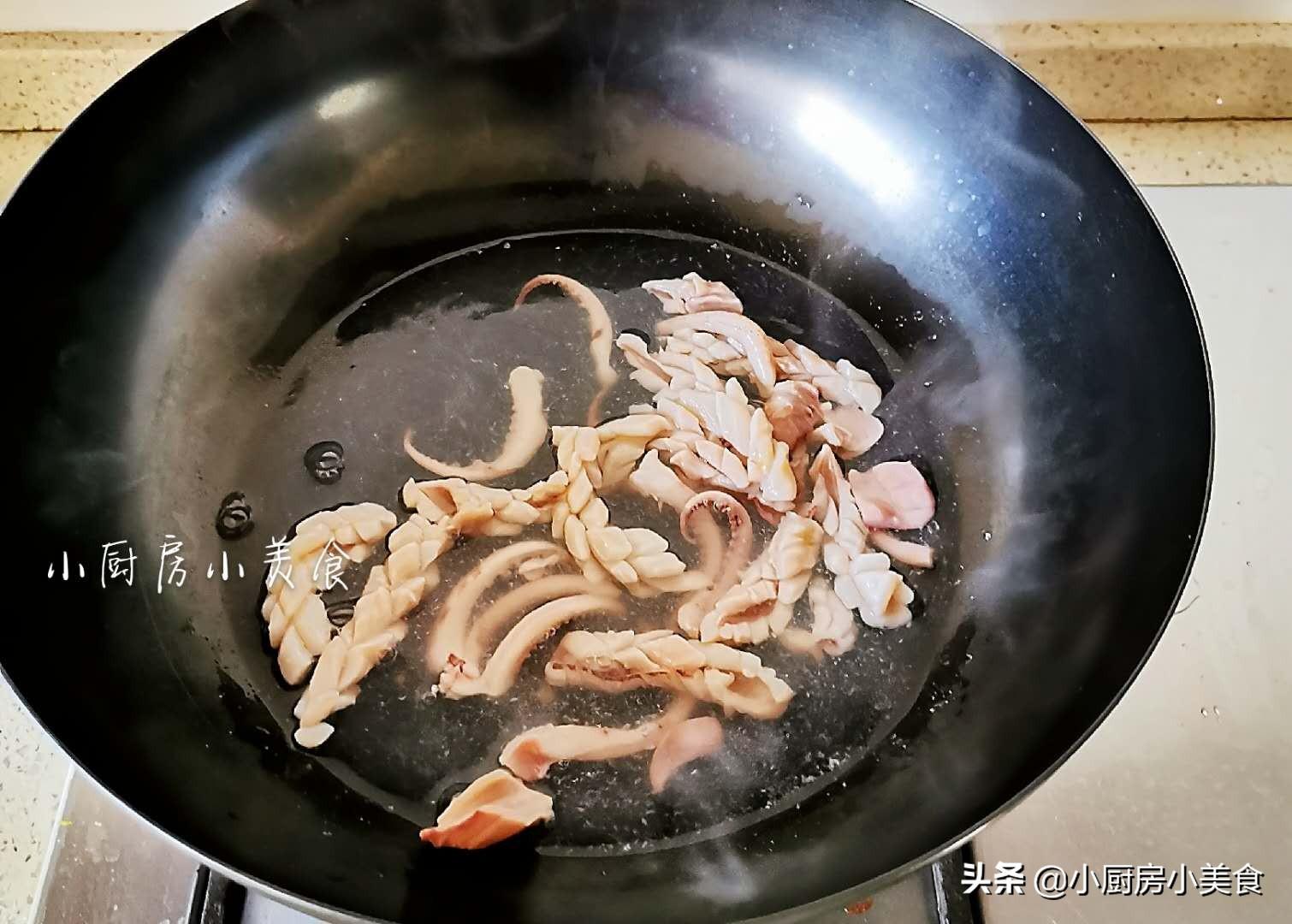 怎么处理鱿鱼(如何处理鱿鱼视频教程)