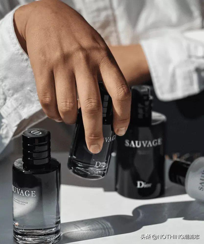 十大公认最好闻的香水（最受欢迎十大女士香水）