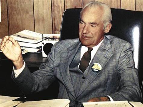 世界最有钱的家族（世界最有钱的家族排行榜）