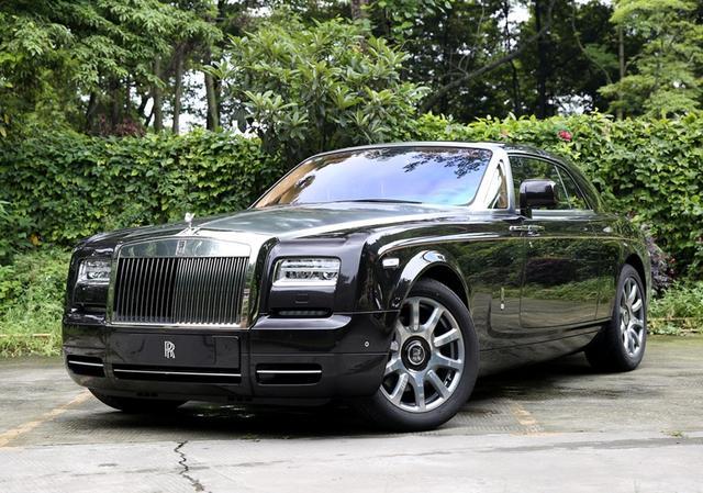 小金人劳斯莱斯多少钱一辆（劳斯莱斯小金人多少钱一辆）