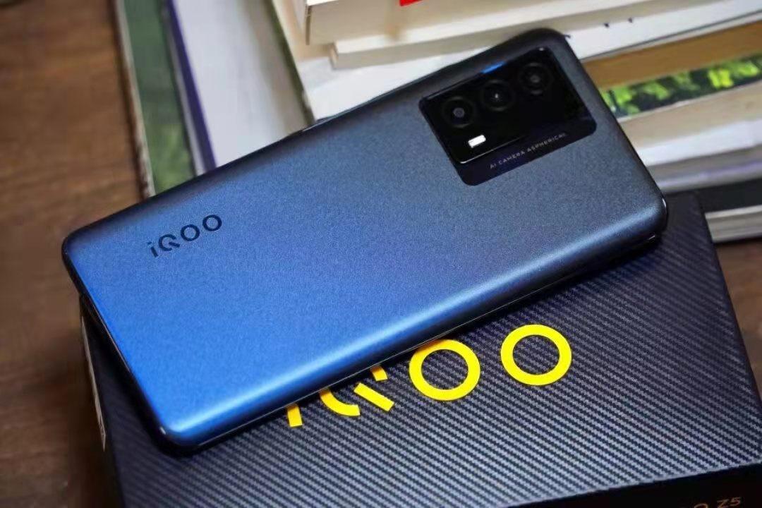 1600的手机哪款比较好（1600最好的手机有哪些）