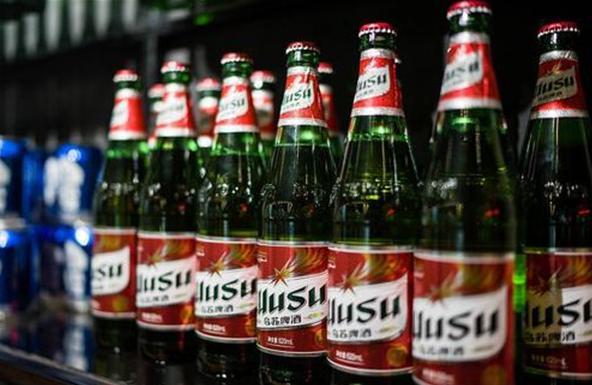 乌苏啤酒为什么叫夺命（乌苏啤酒nsnm什么梗）