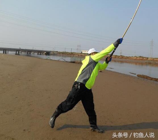 海竿的正确抛投方法（海竿如何抛竿远投）