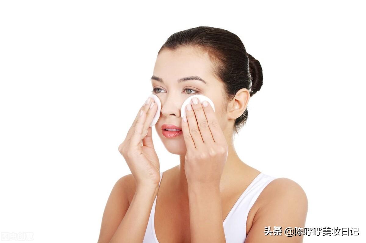 化妆水和爽肤水的区别（保湿爽肤水跟化妆水有什么区别）