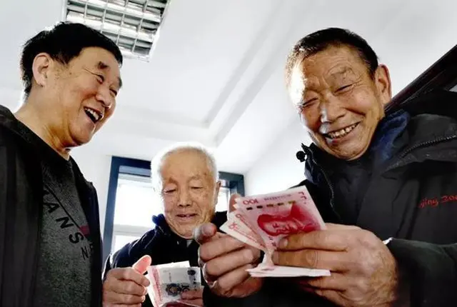 退休人员要交个人所得税吗（退休人员兼职交个人所得税吗）