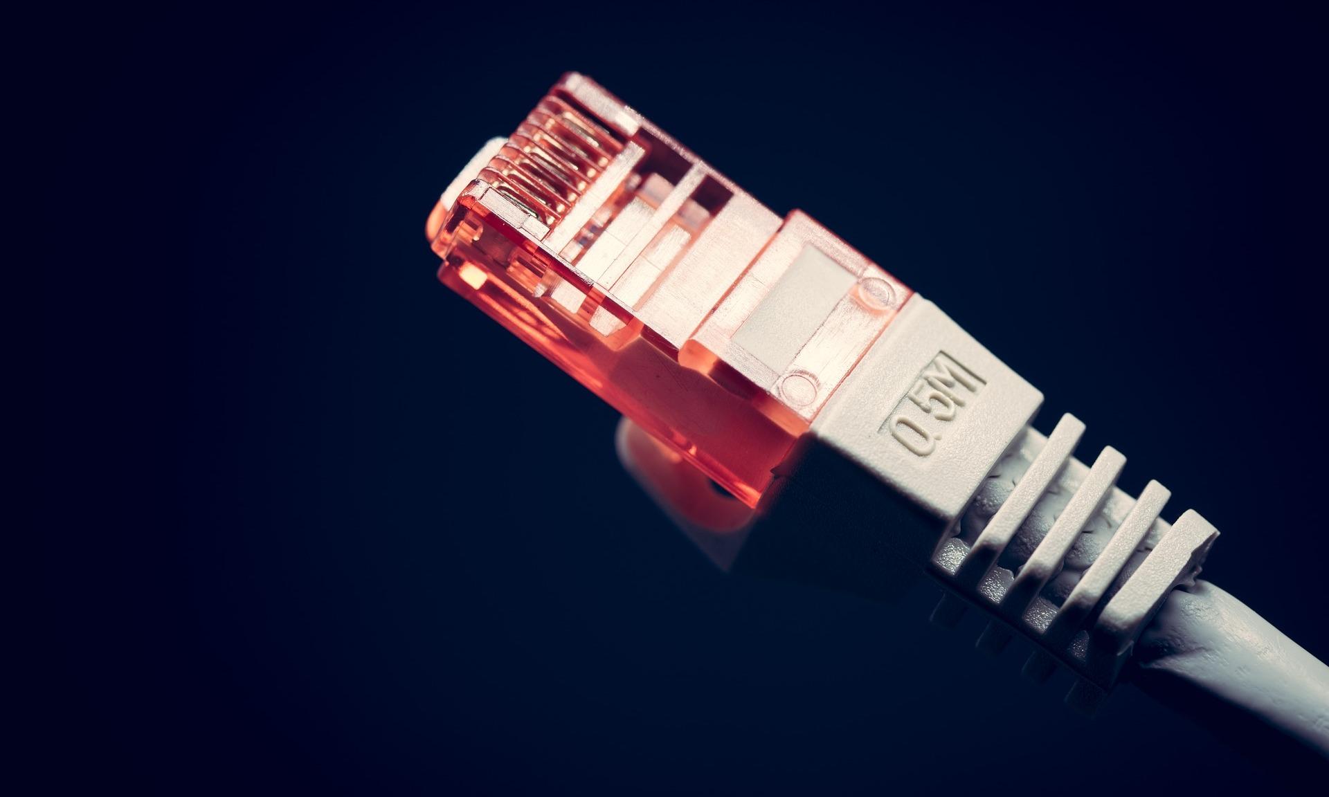 家庭宽带哪家好用又便宜（什么宽带好用又实惠）