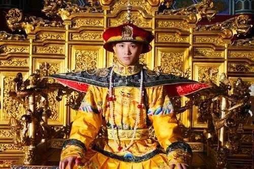 甄嬛是不是乾隆的生母（乾隆的母亲是雍正的哪个妃子）