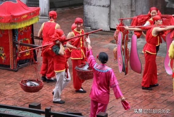 乾隆的生母是谁（乾隆的亲生母亲到底是谁）