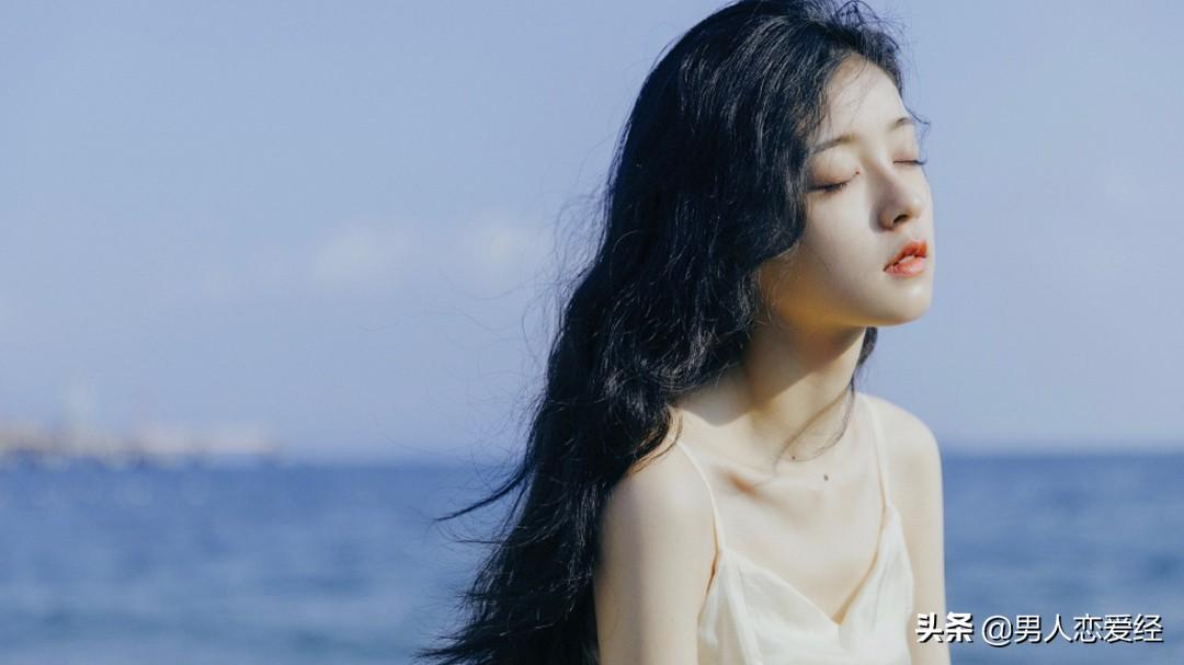 怎么知道一个女孩喜不喜欢你（怎么感觉女生喜不喜欢你）
