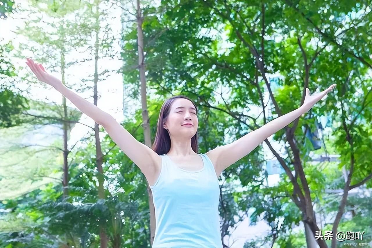 跑步岔气怎么快速恢复（跑步岔气了在跑步中怎么快速缓解）