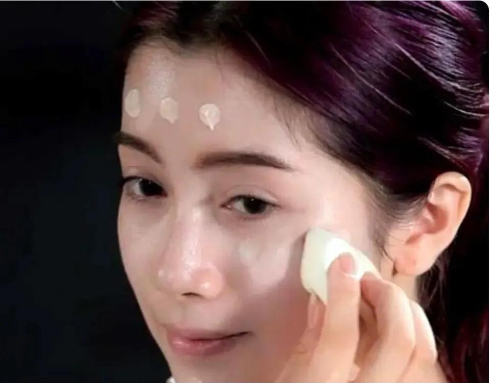 粉底液怎么用才正确步骤（粉底液一般用在哪个步骤）
