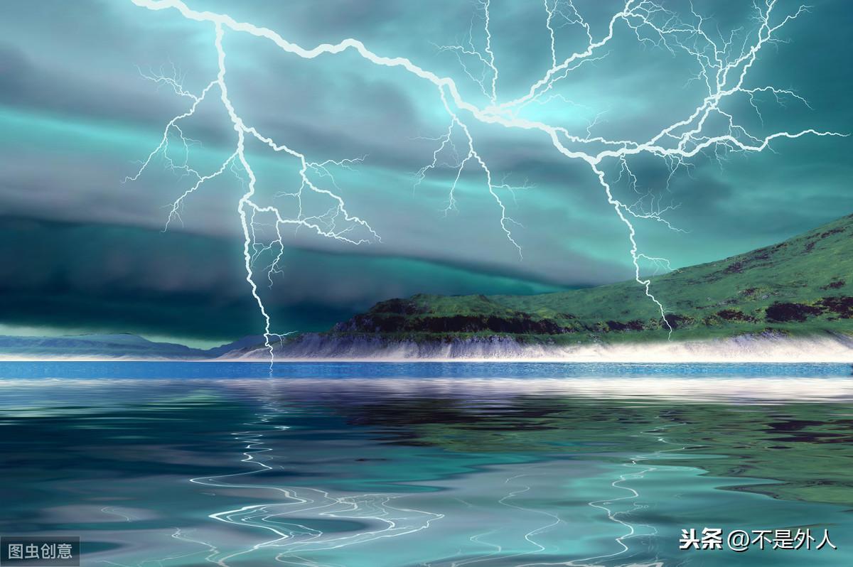 下雨打雷可以开空调吗（下雨打雷时能开空调吗）