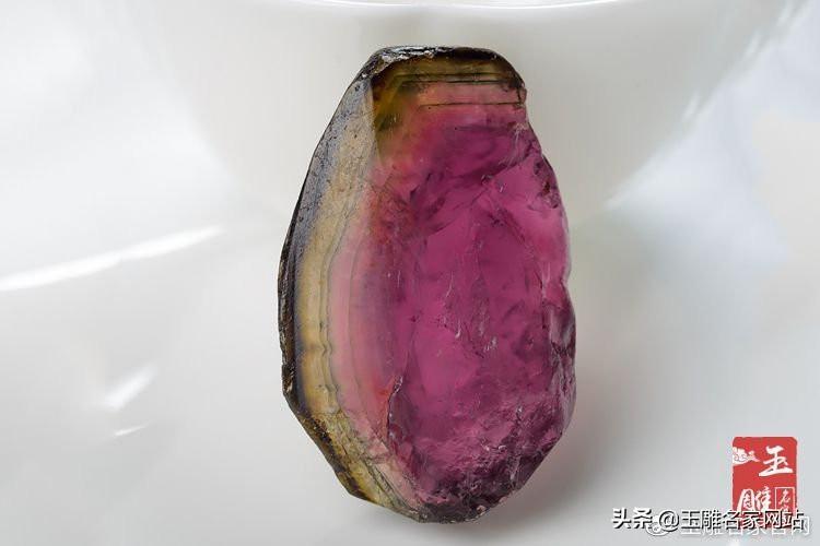 碧玺价格多少钱一克（碧玺算什么档次的珠宝）