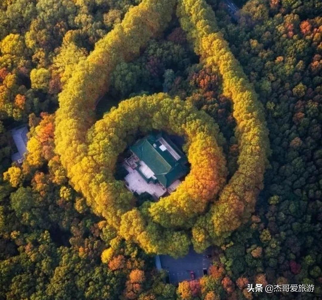 南京晚上哪里好玩的景点（南京附近有什么好玩的地方）