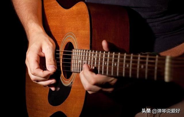吉他爬格子怎么练（吉他每天必练的基本功爬格子）