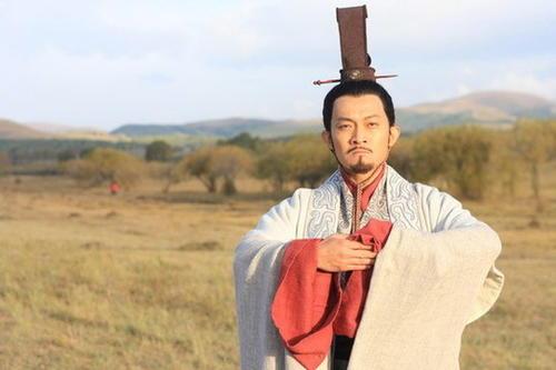 屈原为什么投河（屈原为什么抱着石头跳河了）