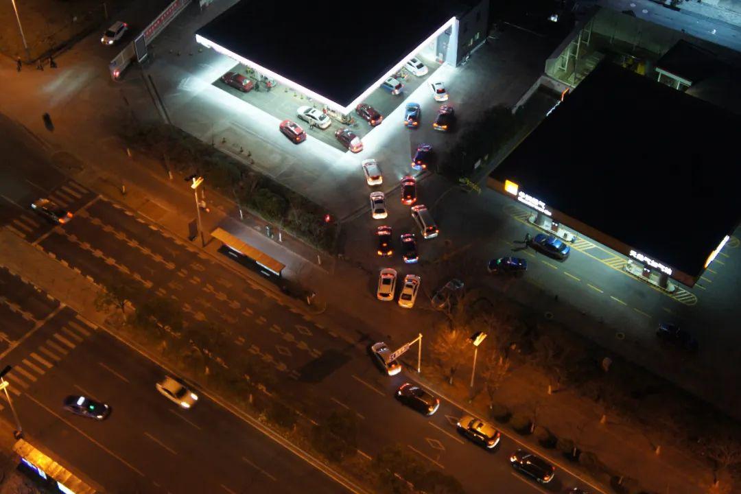 开滴滴车一个月能赚多少（开网约车一个月能挣多少钱）