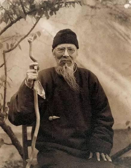 齐白石的一生几个老婆（齐白石生最后一女多大年龄）