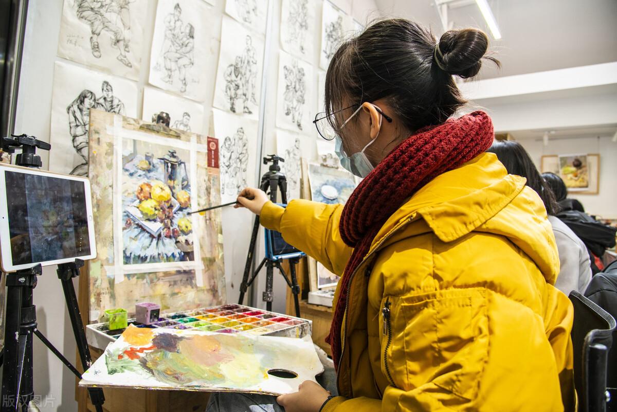 美术生最吃香的专业（美术生学什么专业好就业前景好）